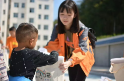 冲锋舟小姐姐,无畏水域的青春风采