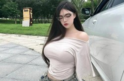 极品美女性感又大气178cm超绝大长腿最后一张太惊艳了！，1米8大长腿美女